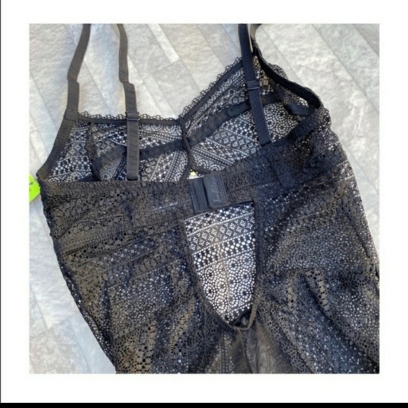 NWT Sam Edelman Sexy Lace Teddy Bodysuit Black Size S - Picture 2 of 4